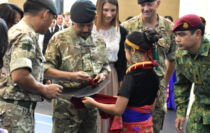 Sultan of Brunei visits British Gurkhas Sultan of Brunei visits British Gurkhas