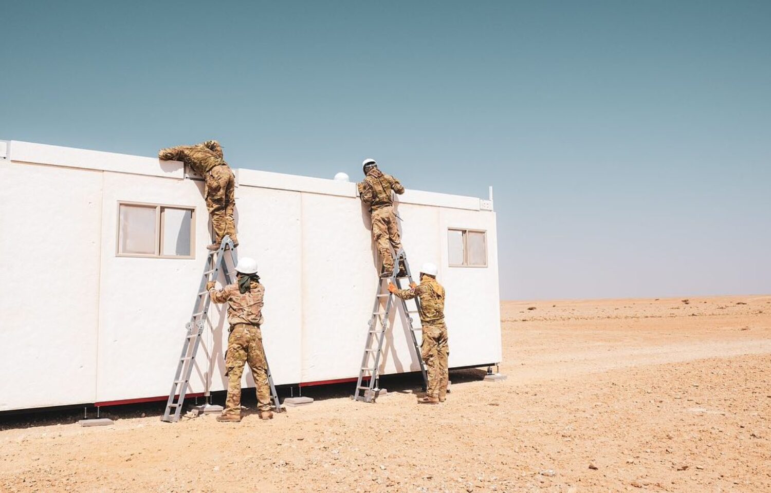 Exercise PEGASUS AMARANTE in Oman - 70 Gurkha Parachute Squadron