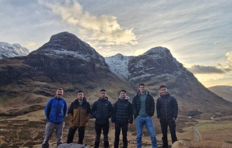 Taking on the Original Commando Speed March - Gurkha Allied Rapid Reaction Corps Support Battalion Taking on the Original Commando Speed March - Gurkha Allied Rapid Reaction Corps Support Battalion