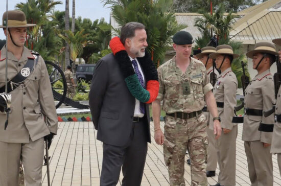 British High Commissioner to Brunei Darussalam Visits The Garrison in Brunei