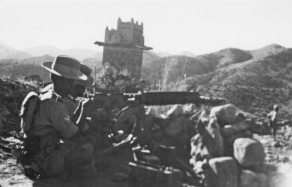 1st Battalion machine gunner near Thai Fort, Waziristan c 1940