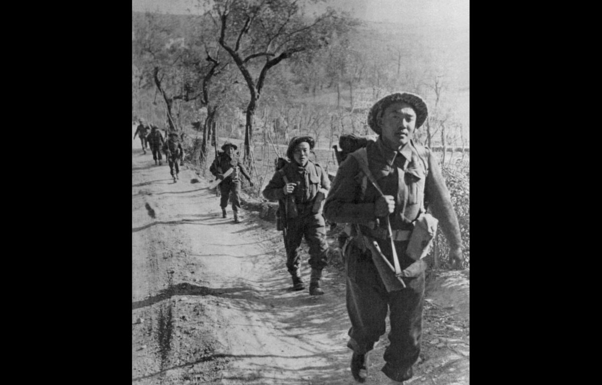 Advancing in Italy 1944