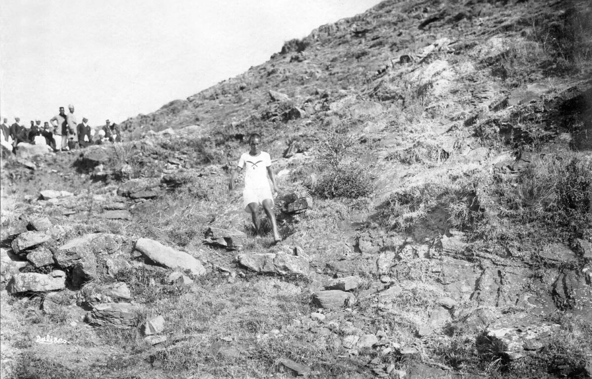 Tulbir in action . Enlisted in 1908 he won the Gurkha Brigade Khud race in 1809 and again for the next four years.