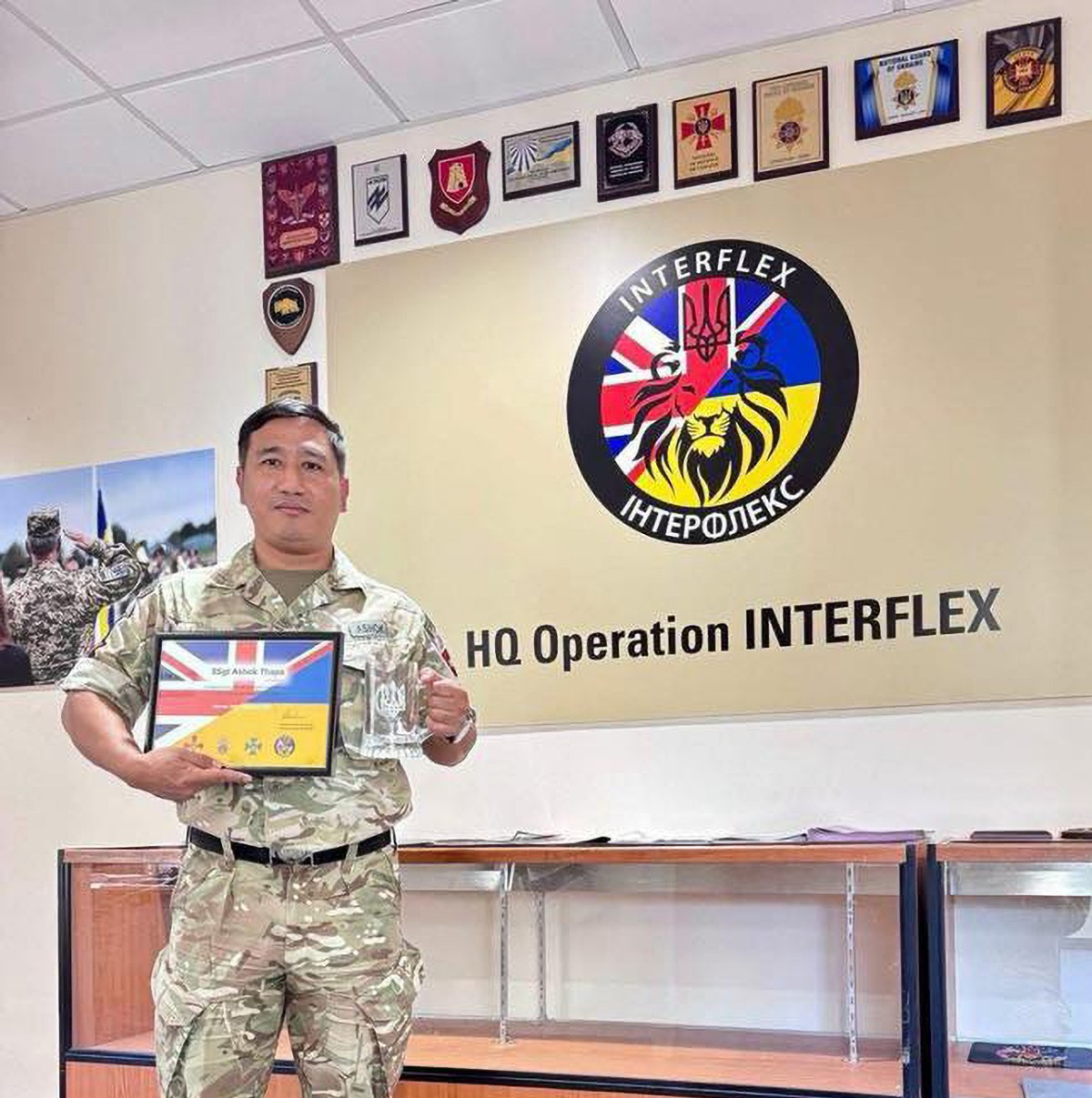 Operation INTERFLEX Commander's Commendation - Gurkha Brigade Association