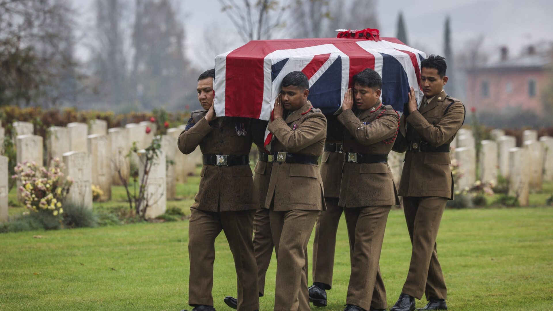 Gurkhas Support the Burial of An Unknown Soldier in Italy