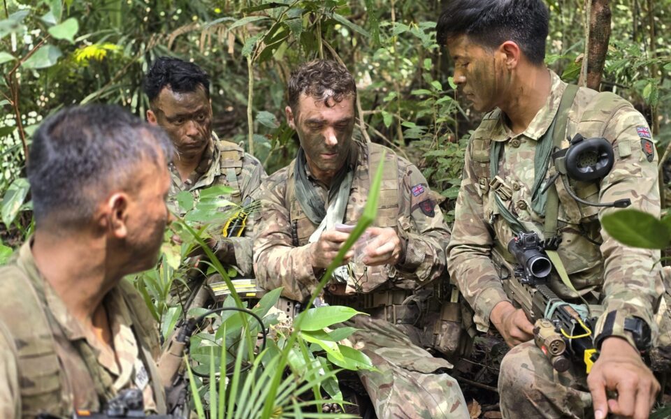 2 RGR Training to Operate in the Jungle