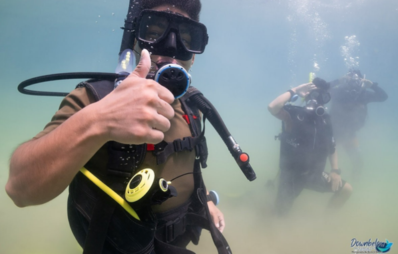 Gurkhas from 2 RGR Diving in Kota Kinabalu