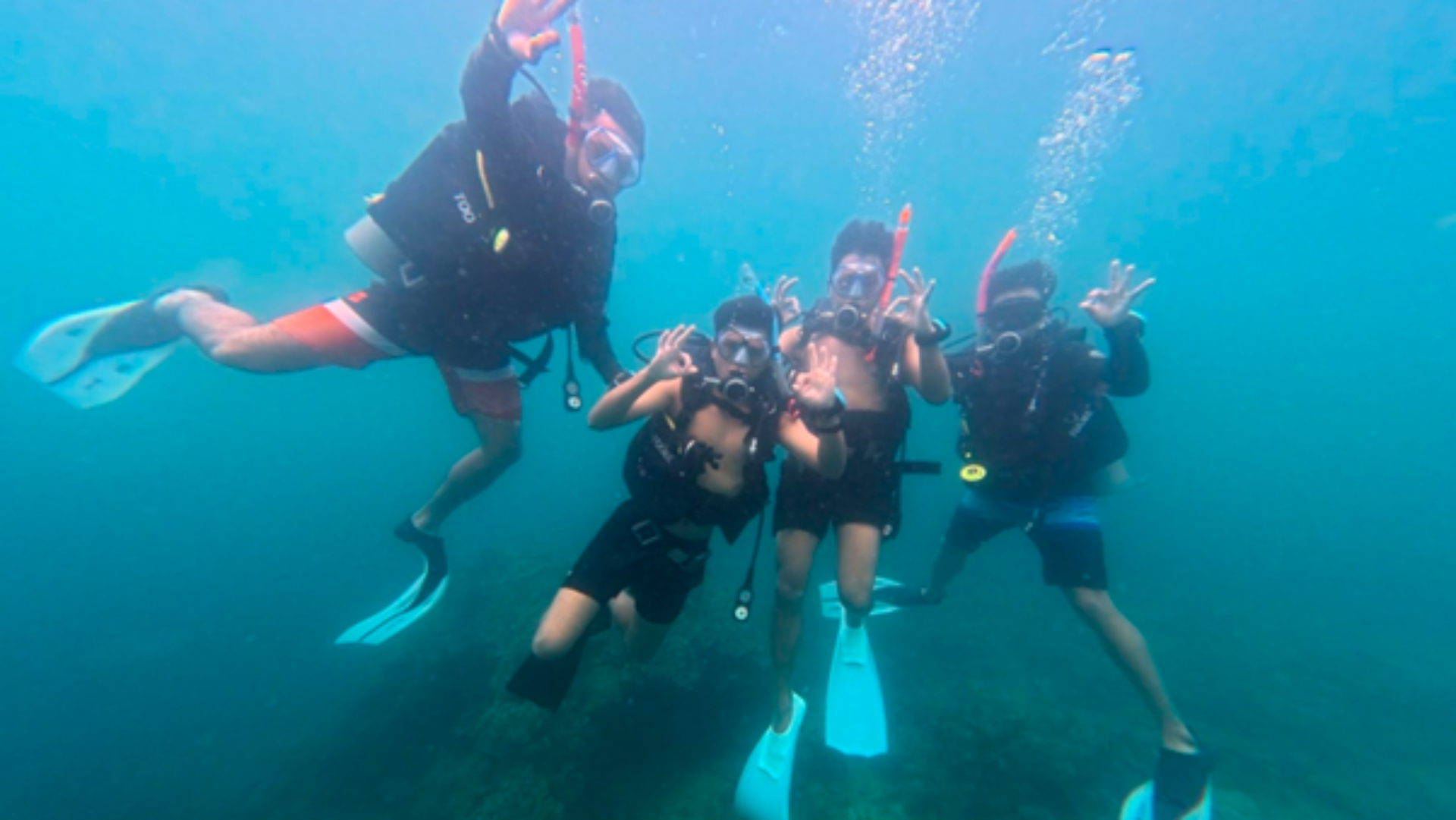 Gurkhas from 2 RGR Diving in Kota Kinabalu