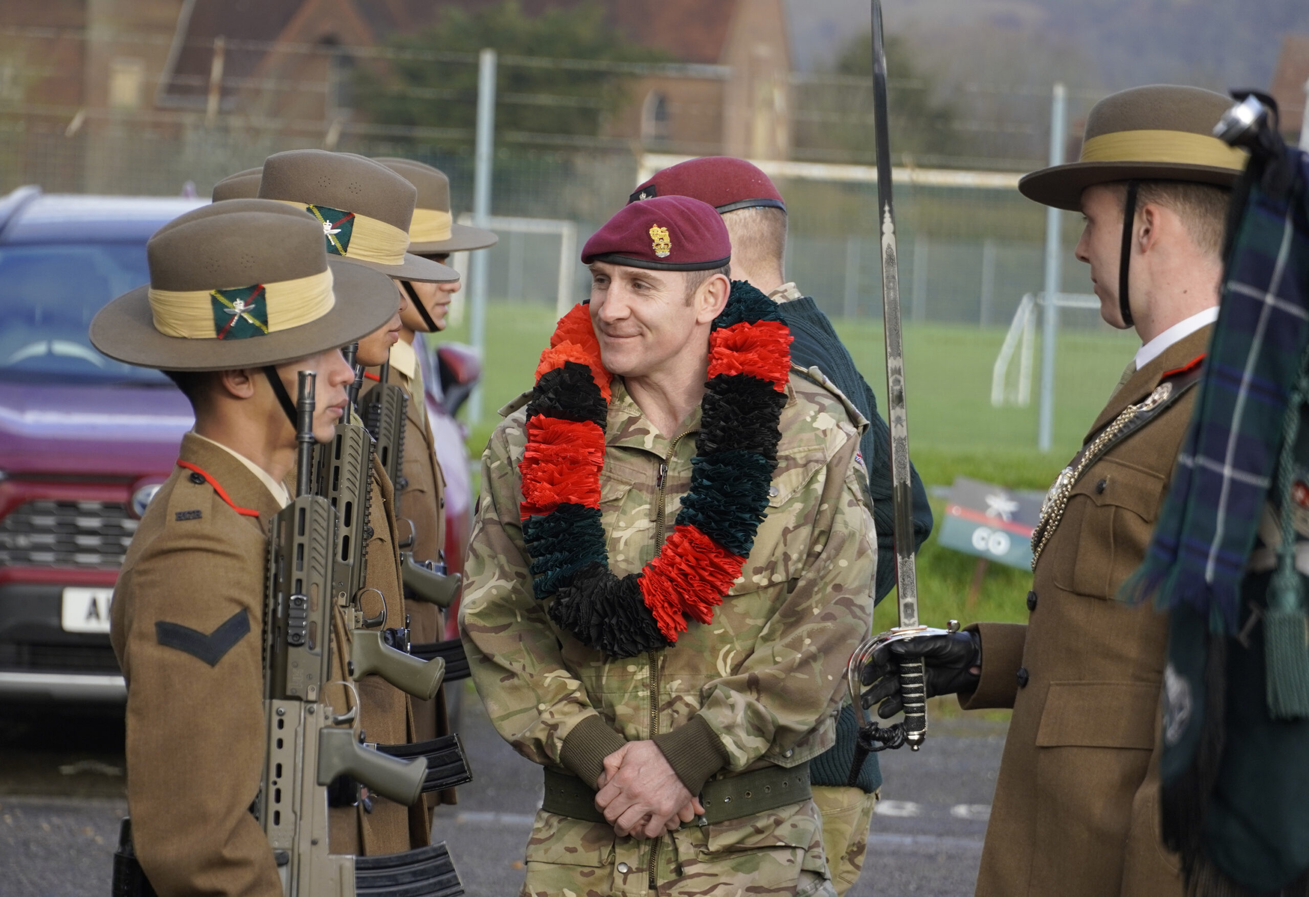 Commander 16 Air Assault Brigade Visits 1 RGR - Gurkha Brigade Association
