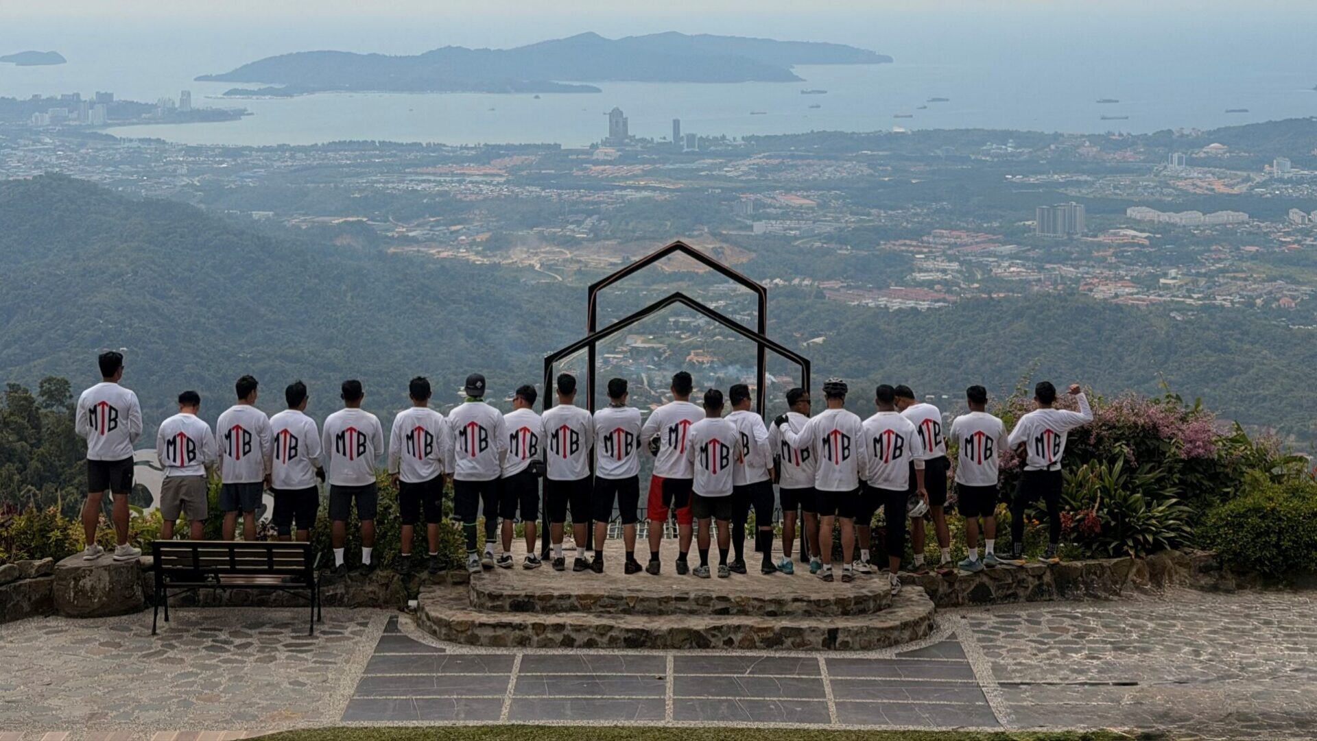 Mountain Biking Kota Kinabalu, Malaysia